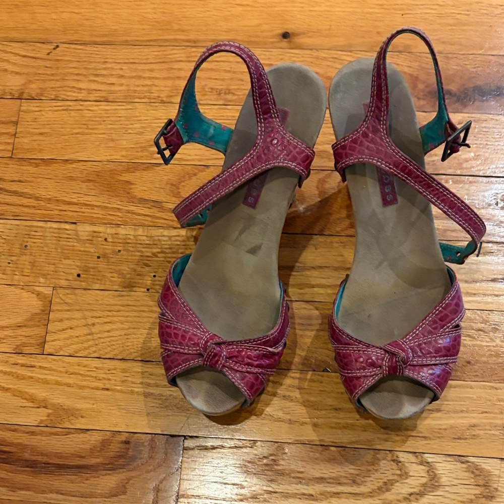 Marc Jacobs Purple and Blue Wood Heels
